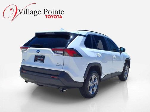 Ice Cap 2023 Toyota RAV4 Hybrid XLE