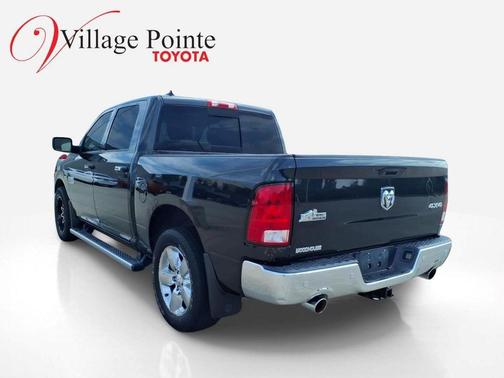 Brilliant Black Crystal Pearlcoat 2015 RAM 1500 Big Horn