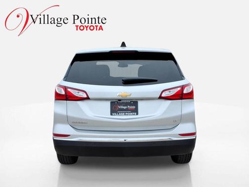 Silver Ice Metallic 2018 Chevrolet Equinox LT