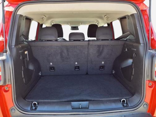 Colorado Red Clearcoat 2023 Jeep Renegade Upland