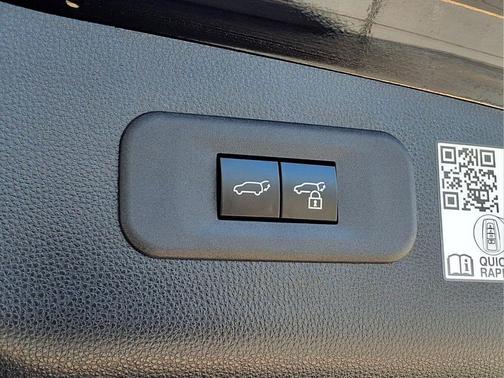 Black 2025 Toyota Crown Signia Limited