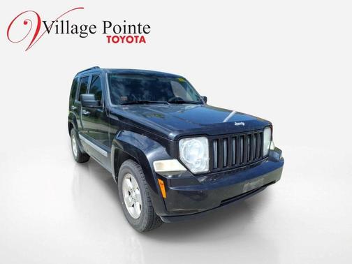 Brilliant Black Crystal Pearlcoat 2012 Jeep Liberty Sport