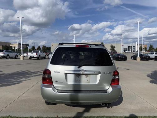 2004 Toyota Highlander Base