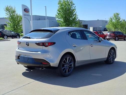 2023 Mazda Mazda3 FWD w/Preferred Package