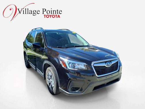 Crystal Black Silica 2019 Subaru Forester Premium