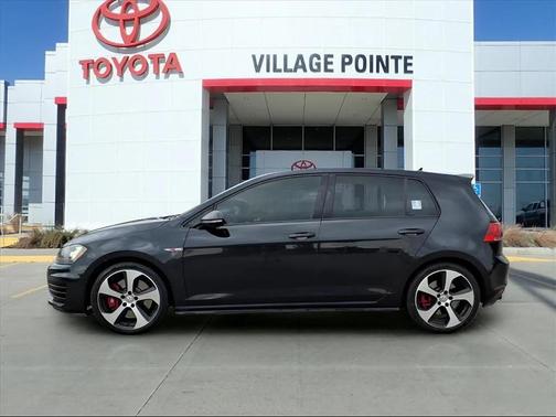 2017 Volkswagen Golf GTI 2.0T SE 4-Door