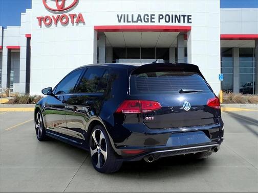 2017 Volkswagen Golf GTI 2.0T SE 4-Door