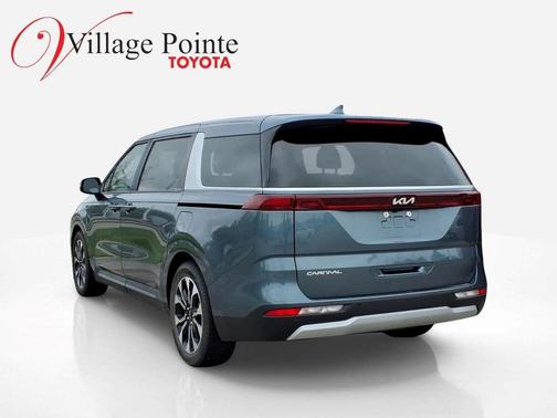 Astra Blue 2024 Kia Carnival EX
