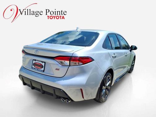 Classic Silver Metallic 2026 Toyota Corolla SE