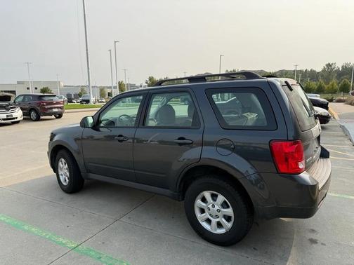 2010 Mazda Tribute i Sport