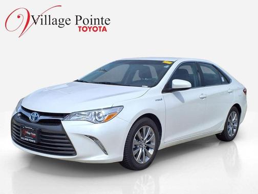 Blizzard Pearl 2016 Toyota Camry Hybrid XLE