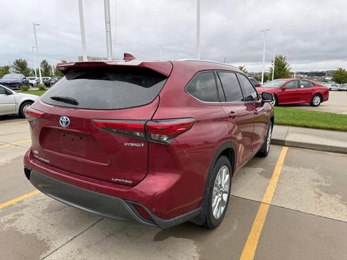 2021 Toyota Highlander Hybrid Limited