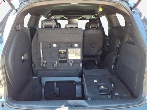 Magnetic Gray Metallic 2025 Toyota Sienna Platinum