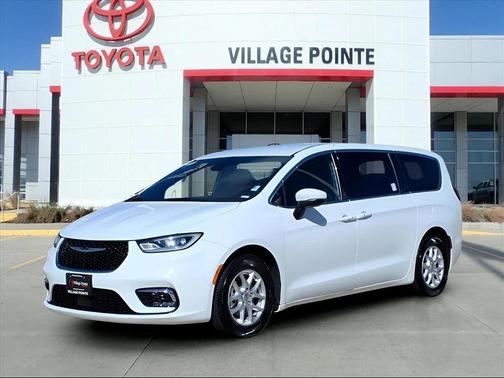 2023 Chrysler Pacifica Touring