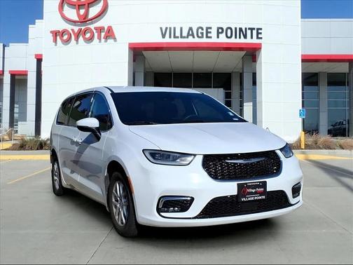 2023 Chrysler Pacifica Touring