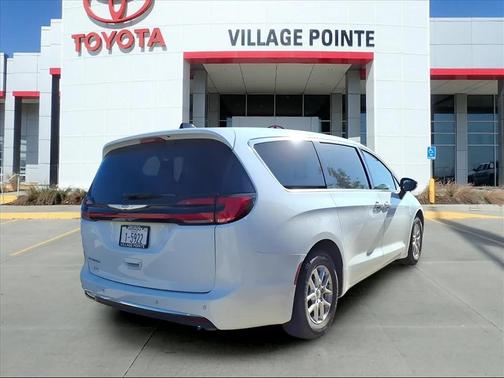2023 Chrysler Pacifica Touring