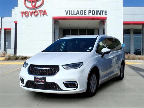 2023 Chrysler Pacifica Touring