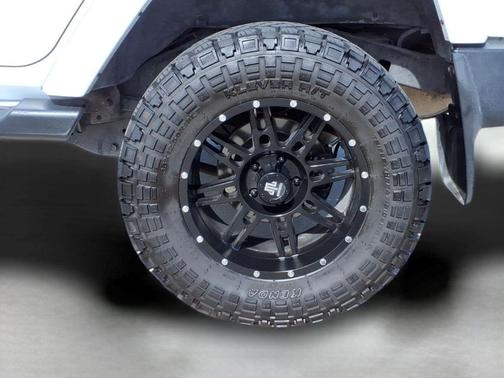 Bright White Clearcoat 2015 Jeep Wrangler Unlimited Sahara