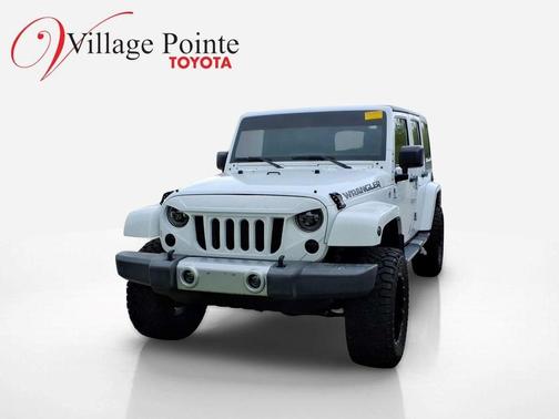 Bright White Clearcoat 2015 Jeep Wrangler Unlimited Sahara