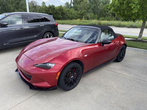 Soul Red Metallic 2016 Mazda MX-5 Miata Club