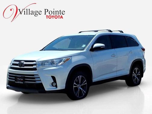 Blizzard Pearl 2019 Toyota Highlander LE Plus