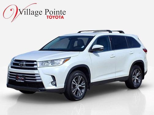 Blizzard Pearl 2019 Toyota Highlander LE Plus