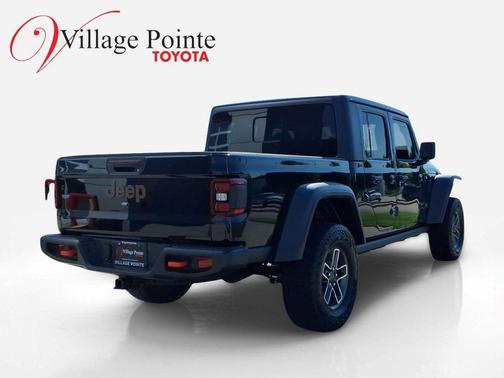 Black Clearcoat 2025 Jeep Gladiator Mojave 4x4