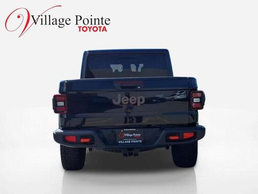 Black Clearcoat 2025 Jeep Gladiator Mojave 4x4