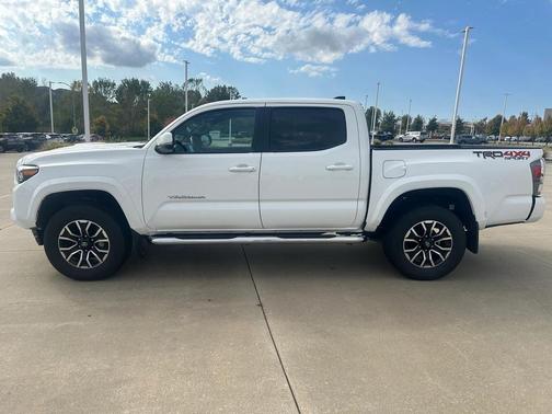 2022 Toyota Tacoma TRD Sport