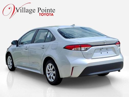 Classic Silver Metallic 2024 Toyota Corolla LE