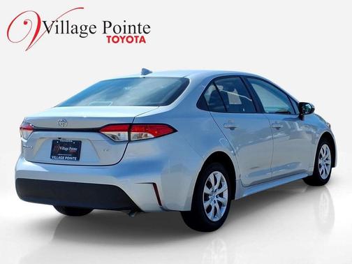 Classic Silver Metallic 2024 Toyota Corolla LE