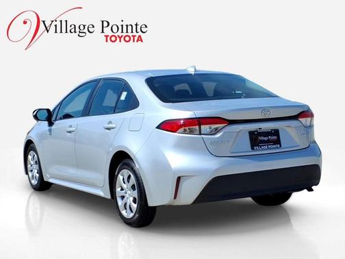 Classic Silver Metallic 2024 Toyota Corolla LE