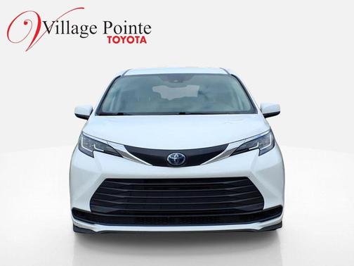 2021 Toyota Sienna LE