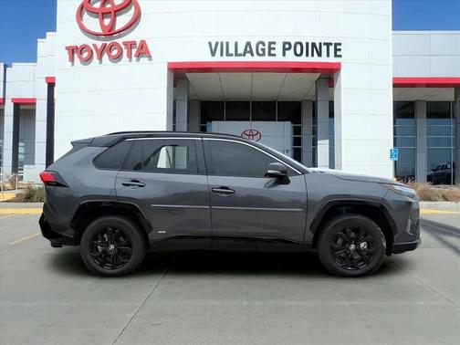 2024 Toyota RAV4 Hybrid SE