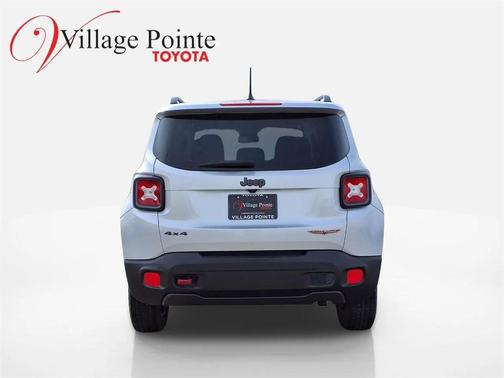 2016 Jeep Renegade Trailhawk