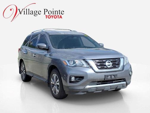 Gun Metallic 2017 Nissan Pathfinder SV