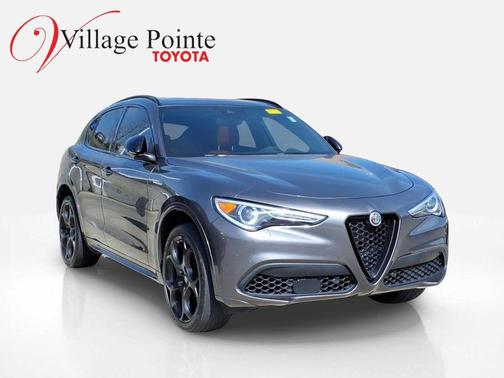 Vesuvio Gray Metallic 2022 Alfa Romeo Stelvio Ti
