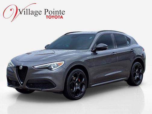Vesuvio Gray Metallic 2022 Alfa Romeo Stelvio Ti