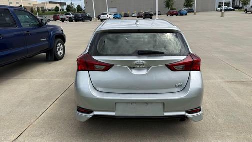 Classic Silver Metallic 2016 Scion iM Base