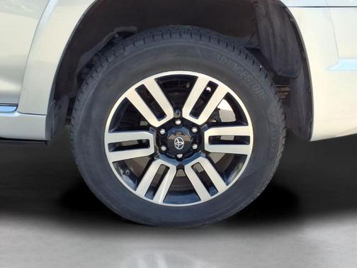 Classic Silver Metallic 2019 Toyota 4Runner Limited