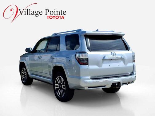 Classic Silver Metallic 2019 Toyota 4Runner Limited