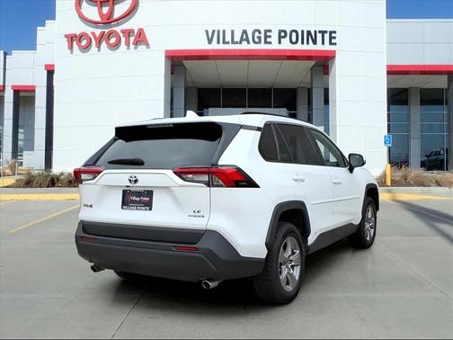 2024 Toyota RAV4 Hybrid LE