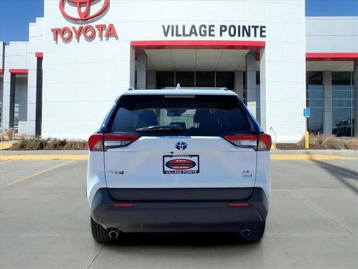 2024 Toyota RAV4 Hybrid LE