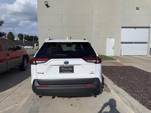 2024 Toyota RAV4 Hybrid LE