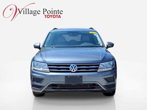 Platinum Gray Metallic 2019 Volkswagen Tiguan 2.0T SE 4MOTION