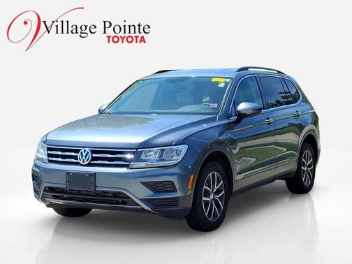 Platinum Gray Metallic 2019 Volkswagen Tiguan 2.0T SE 4MOTION