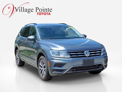 Platinum Gray Metallic 2019 Volkswagen Tiguan 2.0T SE 4MOTION