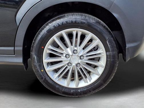 Ultra Black Pearl 2019 Hyundai KONA SEL