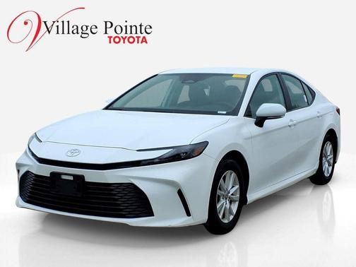 Ice 2025 Toyota Camry LE