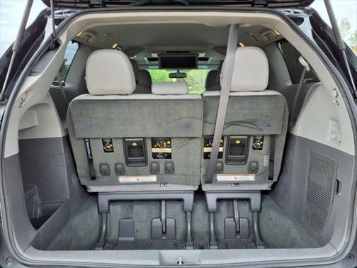 2016 Toyota Sienna XLE Premium